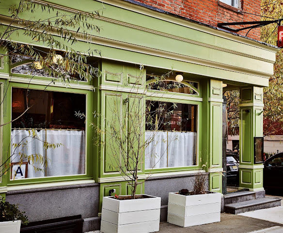 F&F Restaurant and Bar by null