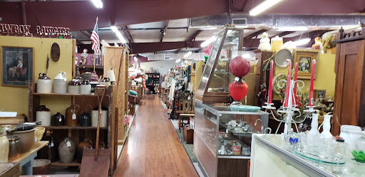 Hometown Antique Mall - Thumbnail