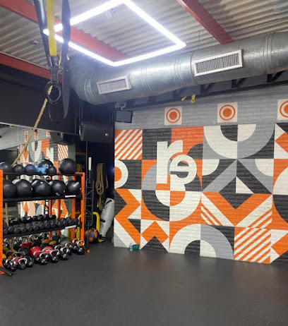 Retraining Studio Caracas