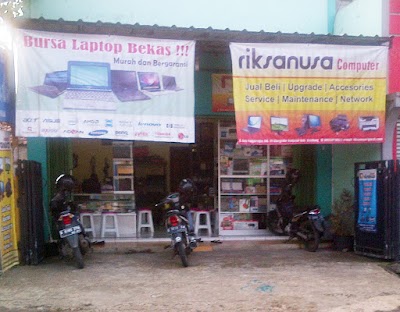 Photos of Riksanusa Komputer