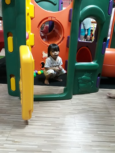 Photos of DOT Gallery