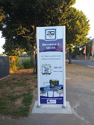 Photo n°23 de Aire Camping-Car Park à Sedan (Terrain pour camping-cars)