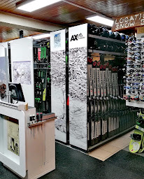 Photo n°6 de INTERSPORT - AX LES THERMES - BONASCRE à Ax-les-Thermes (Magasin d'articles de snowboard)