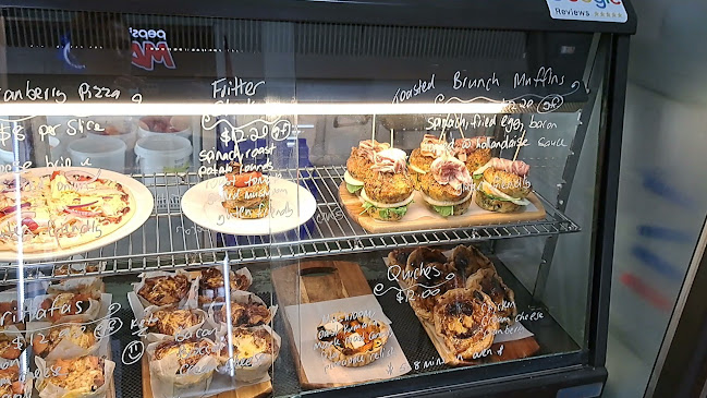 Reviews of Badger & Mackerel Messhall Espresso in Oamaru - Coffee shop