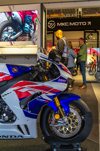 MKC Moto Rotterdam & Outlet - Thumbnail