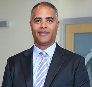 Erick Martell, MD: Plastic Surgery