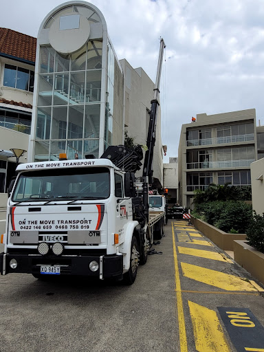 Crane Truck Hire & Transport Services - On The Move Transport - Gold Coast And Brisbane - Thumbnail