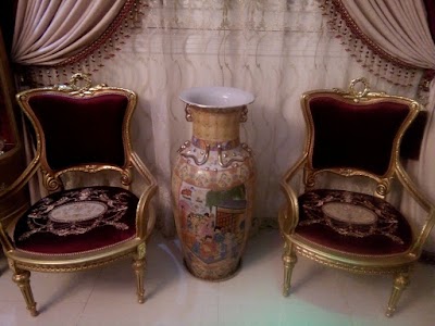 Photos of Unique Furniture Est upscale