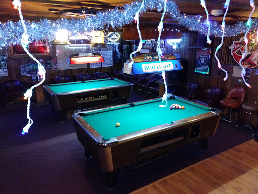 Iredale Inn Sport Bar, Food, and Free Pool Tables - Thumbnail