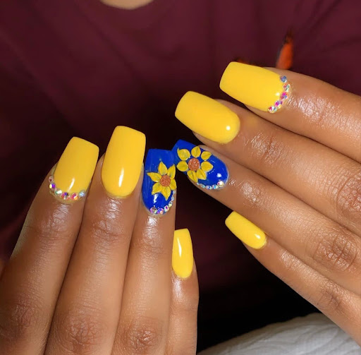 Glitter Nails by Gaby