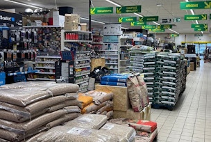 Photo n°12 de Espace Emeraude à Briec (Magasin de vêtements professionnels)