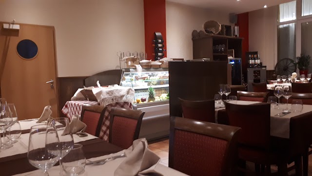 Café-Restaurant Chez Luis