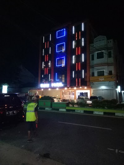Photos of Ren'z Hotel