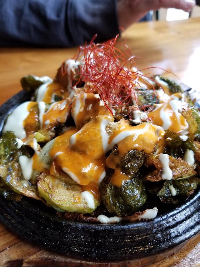 Shizen Vegan Sushi Bar & Izakaya