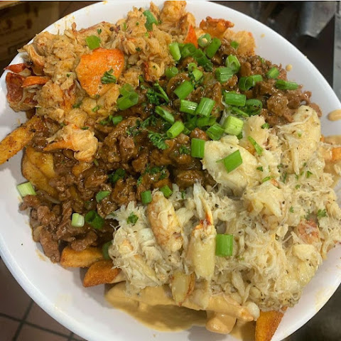 Smellys Creole Catering LLC. by null