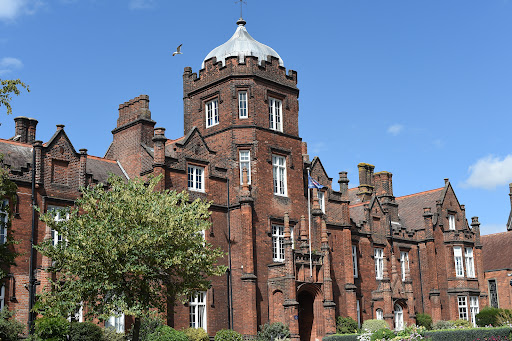 Ipswich School - Visual