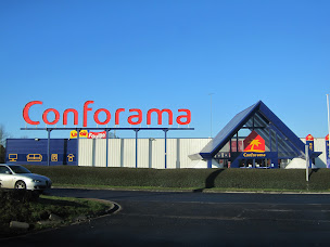 Photo n°5 de Centre Commercial Saint-Martin-Lez-Tatinghem à Saint-Martin-lez-Tatinghem (Supermarché)