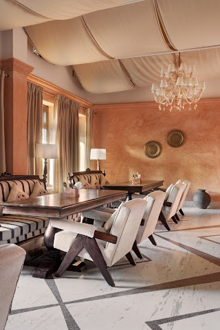 Paro - Modern India Bar by null