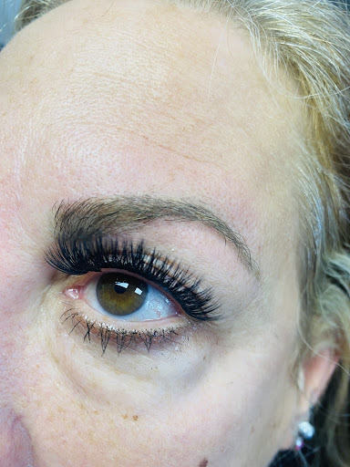 EYEBROWS & BEYOND LLC - Thumbnail