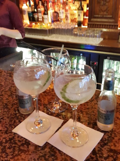 bar