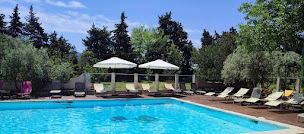 Photo n°1 de Camping Les Cerisiers à Robion (Terrain de camping)