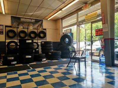 Huddle Tire & Auto