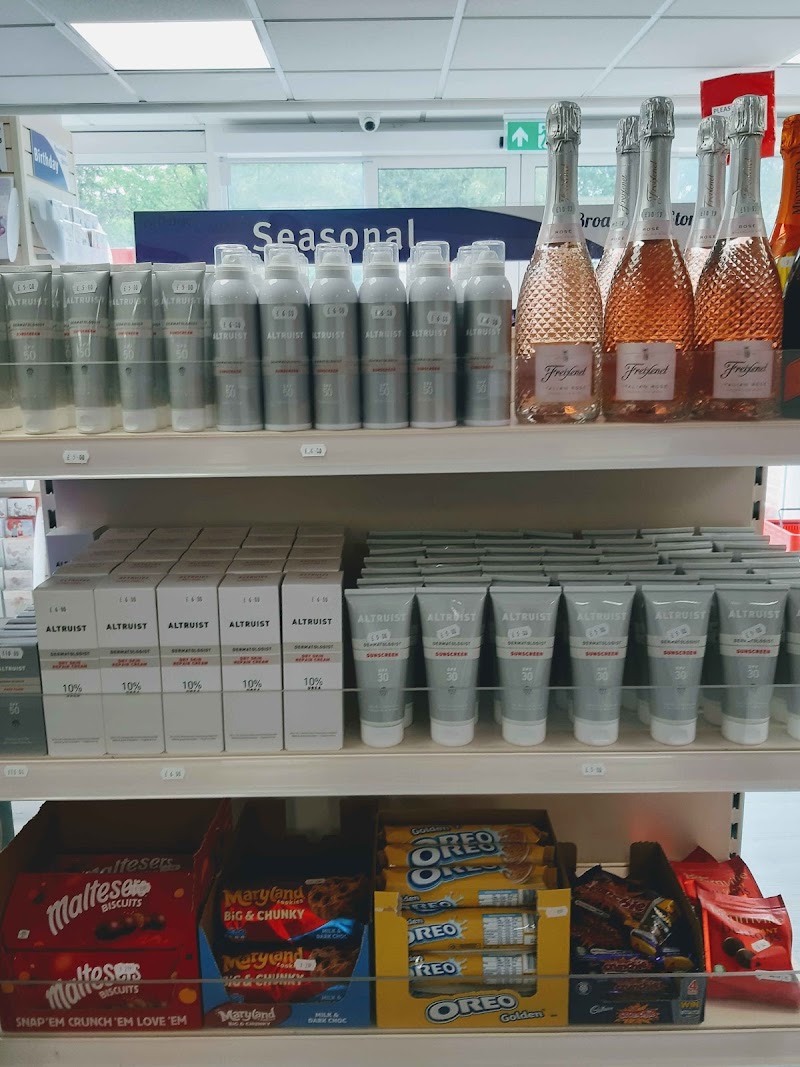 Broadstone Post Office & Broadstone Local Convenience Store photo 3