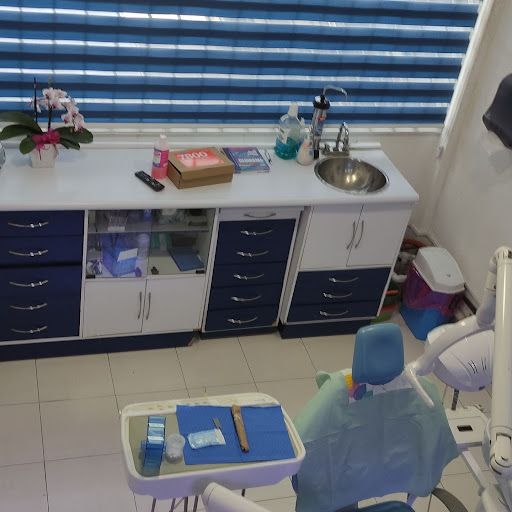 Dr. Emmanuel Hernández Ramos, (RehabilitArte Clínica Dental) - Thumbnail
