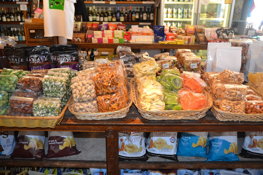 Warren Store - Visual