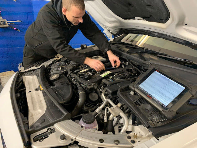 Comments and reviews of Fast Track Garage Ltd