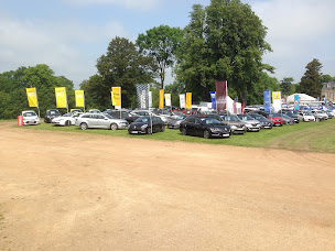 Photo n°44 de Garage GV Automobiles Agent Renault Dacia FALAISE à Falaise (Vendeur de voitures d'occasion)