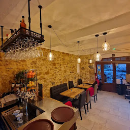 Photo n°41 de Brasserie La Fontaine à Cotignac (Brasserie)