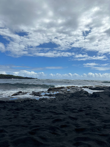Parking for Black Sand Beach - Thumbnail