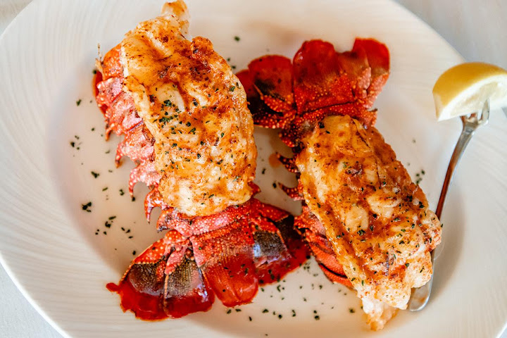 Eddie Merlot's by null