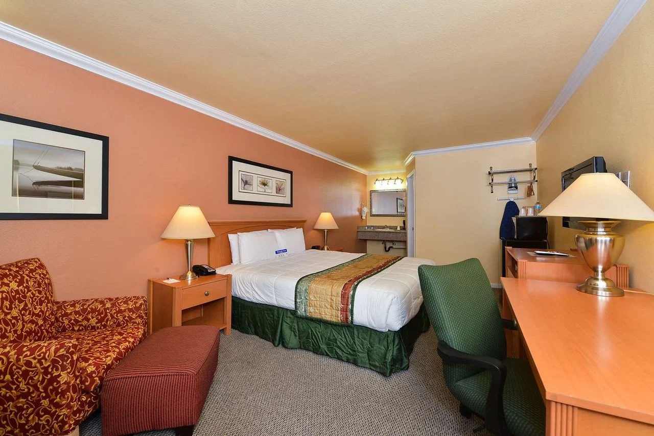 Inn By The SFO