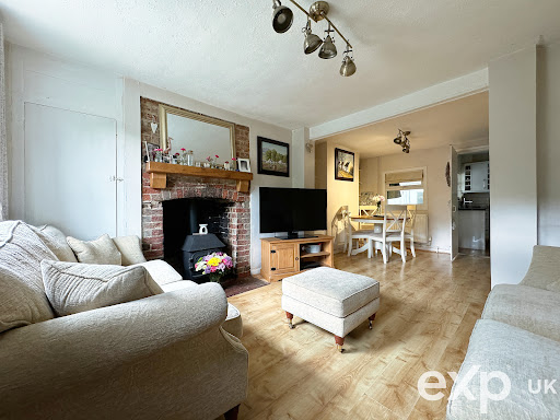Stuart Reynolds - Estate Agent - Thumbnail
