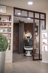 Photo n°7 de Symbiose Coiffure et Côté Zen à Saint-Symphorien-sur-Coise (Salon de coiffure)