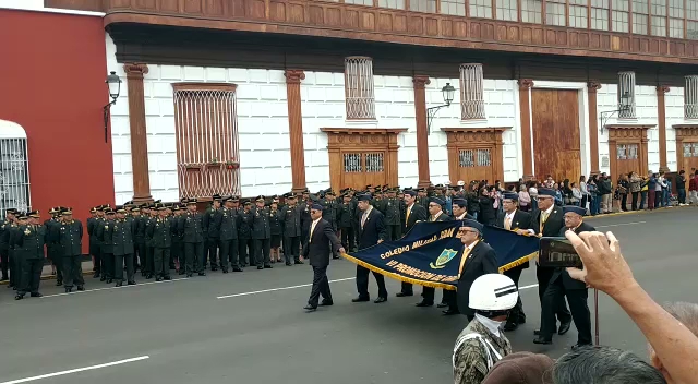 Colegio José Olaya - La Esperanza