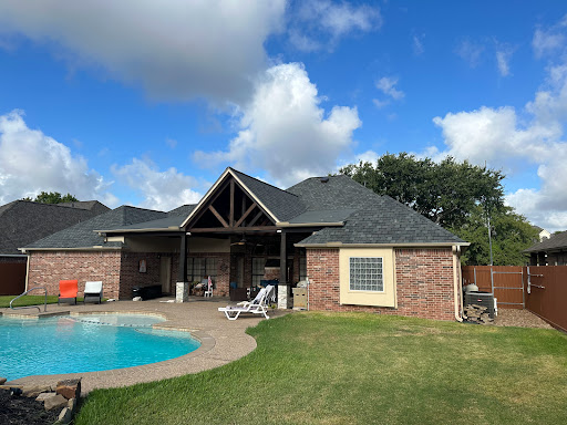 Upscale Roofing - Visual