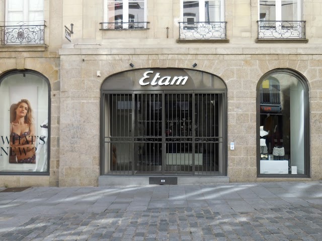Etam Lingerie et Prêt-à-porter