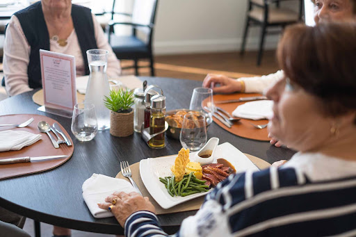 Photo de Résidence Services Seniors DOMITYS - Les Châtaigniers à Veyrac (87520)