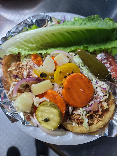 Los Chachos Taco Truck - Thumbnail