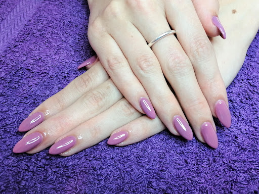 Kayla Rust Beauty, Nutrition & Counselling