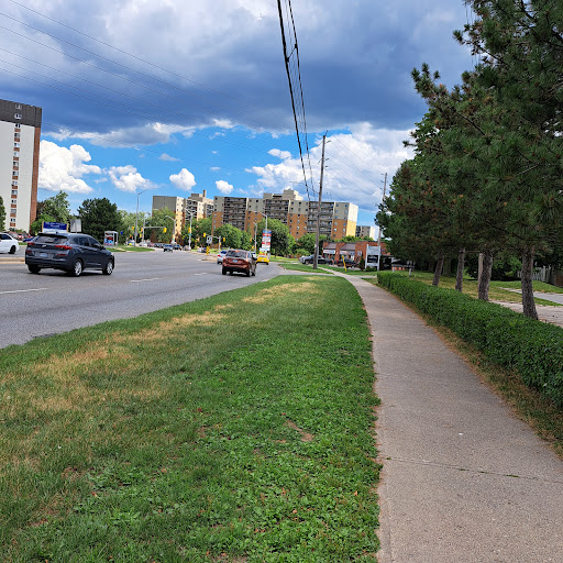 Wonderland North of McMaster SB