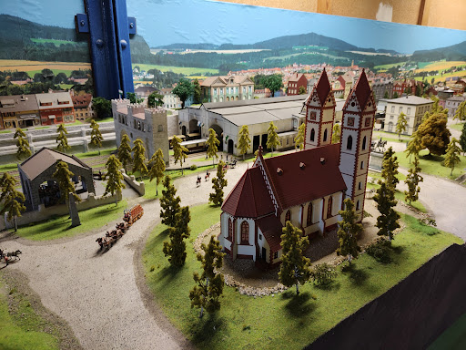 Zeitreise Autos und mehr Handels- und Immobilien GmbH - Thumbnail