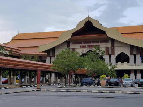 lapangan terbang sultan mahmud