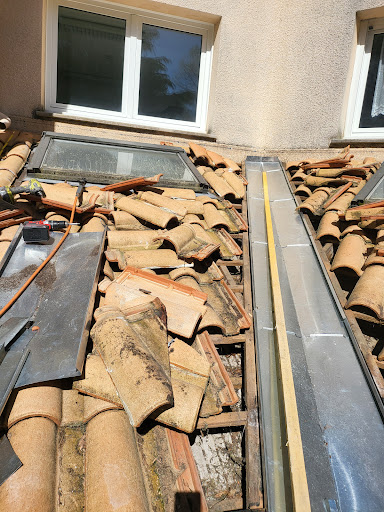 Photo de AT RENOVATION Couvreur pessac à Tabanac (33550)