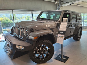 Photo n°4 de JEEP AUBAGNE - ADP PARASCANDOLA à Aubagne (Concessionnaire Jeep)