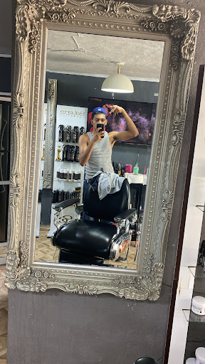 Hair salon “Francisco soltero” - Thumbnail