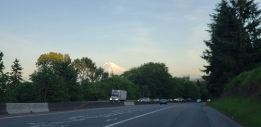 Kent Des Moines Rd & I-5 Ramp Logo